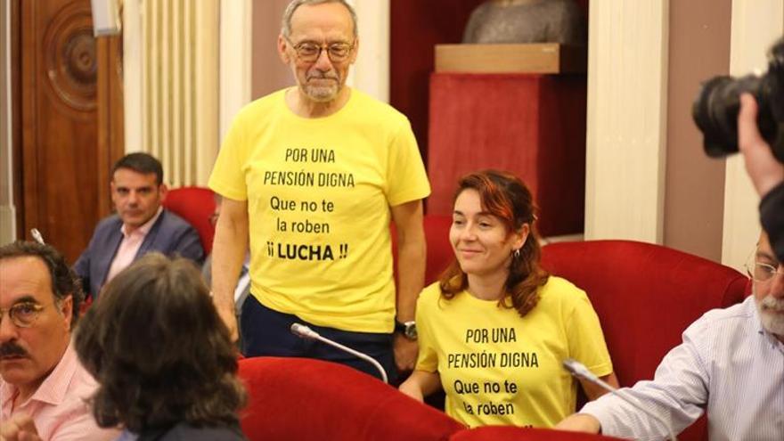 camisetas amarillas en defensa de «una pensión digna»