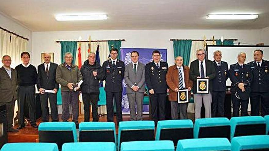 Merecido homenaje a seis agentes de la Policía Nacional en Alcañices