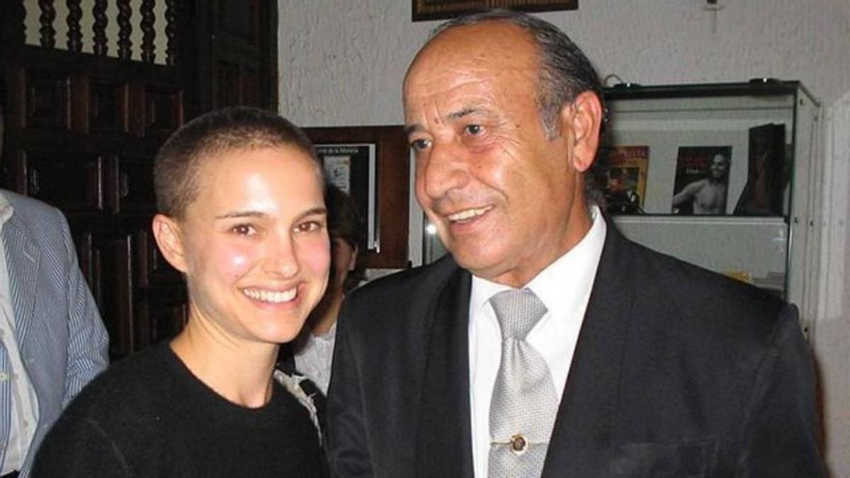 Natalie Portman y Manuel del Rey en el Corral de la Morería.