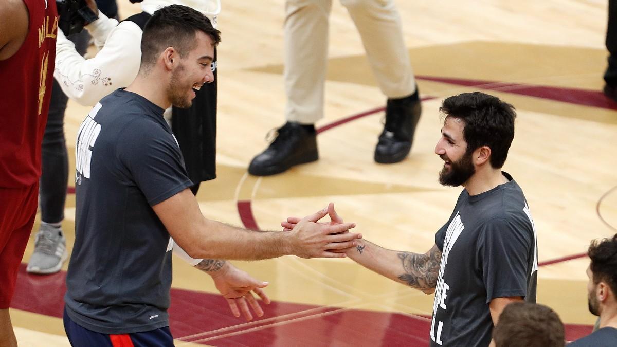 Willy Hernangómez junto a Ricky Rubio en un partido de la NBA esta temporada