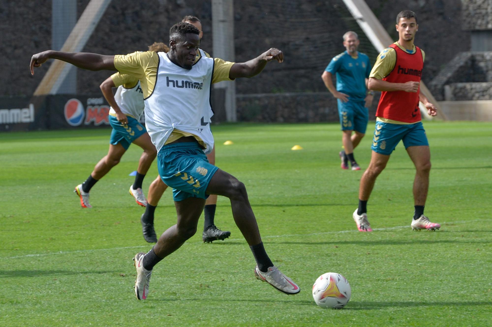 Entrenamiento de la UD Las Palmas (29/09/2021)