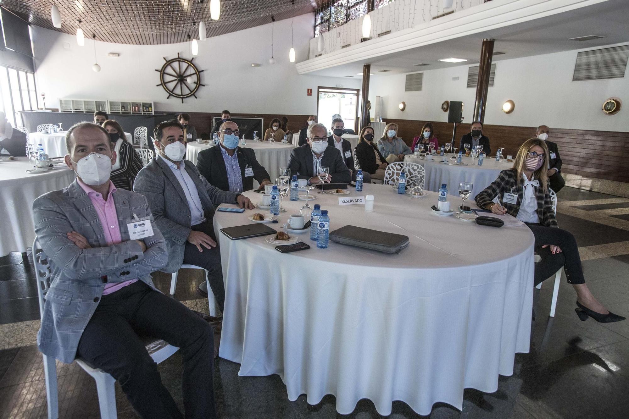 Asistencia virtual de los representantes alicantinos al Congreso de la Empresa Familiar