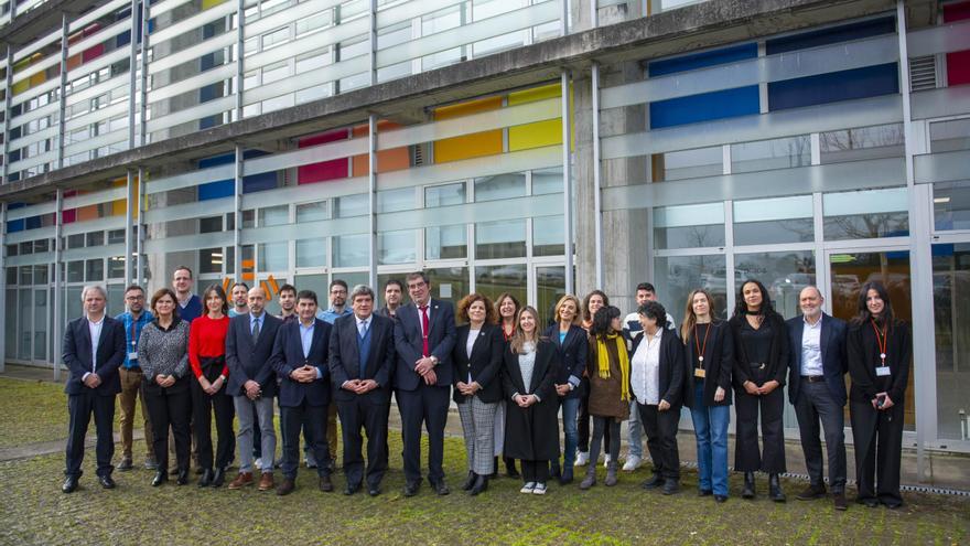 El ministro Escrivá visita instalaciones de la Universidade da Coruña