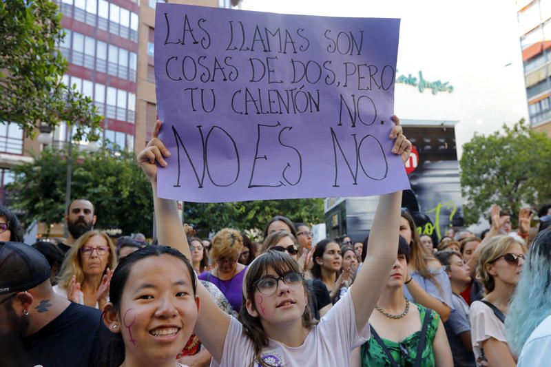 Concentración en protesta por la libertad para 'La manada'