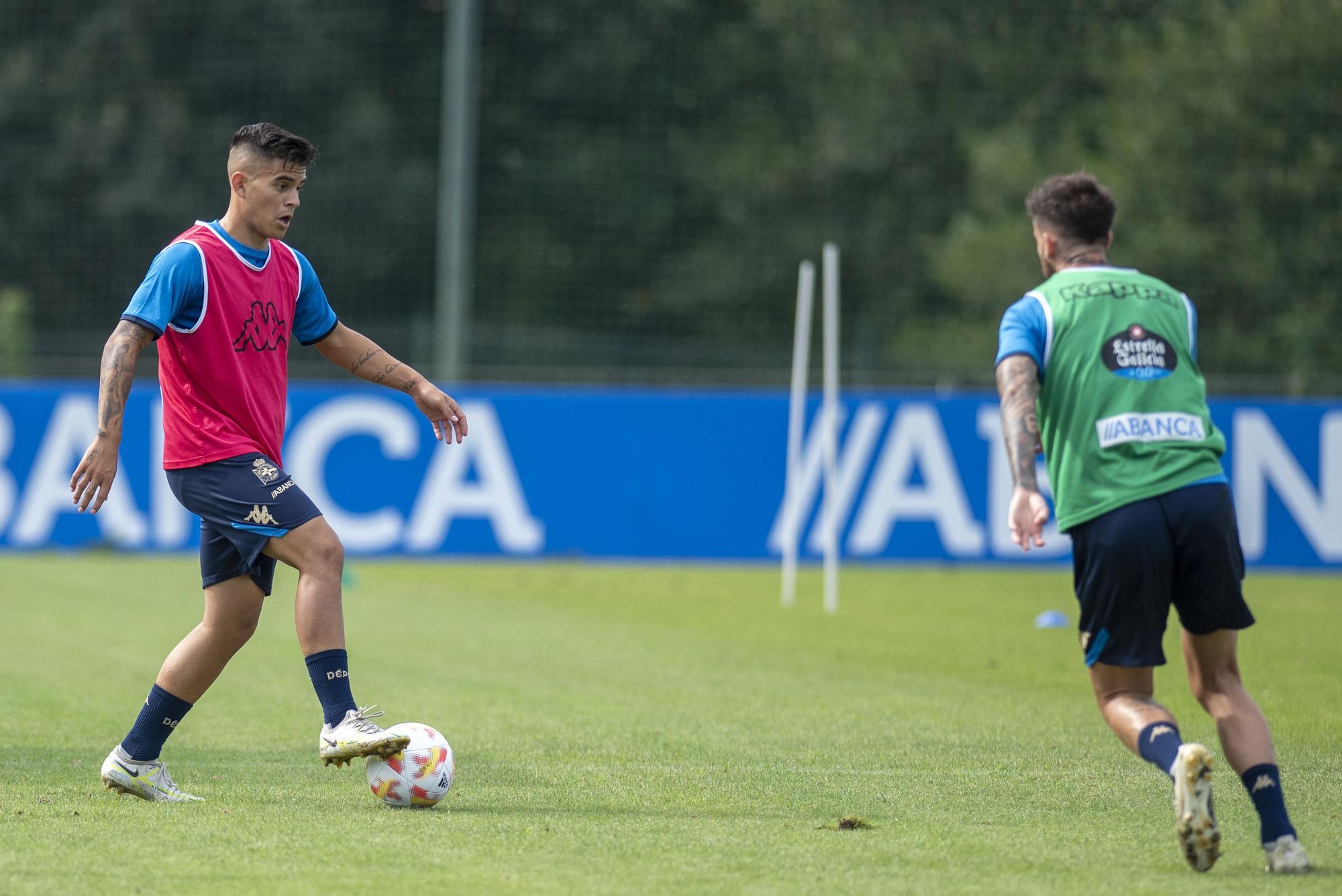 Kuki Zalazar ya se entrena con sus nuevos compañeros del Deportivo