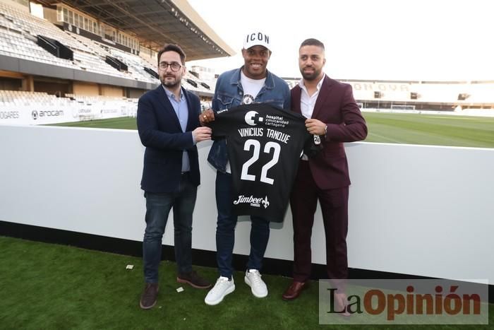 Presentación de Vinicius Tanque en el FC Cartagena