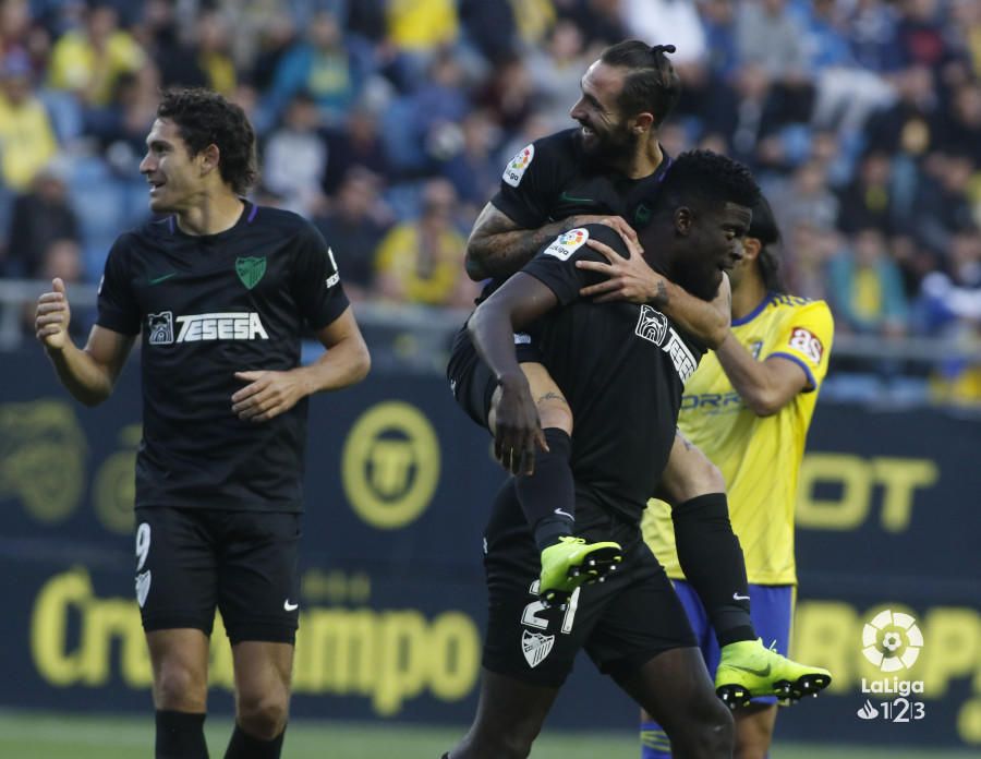 N'Diaye, en un buen contragolpe malaguista adelantó a los de Víctor Sánchez del Amo en la primera mitad y Ager Aketxe, en un gran lanzamiento de falta, igualaría el encuentro mediada la primera parte.