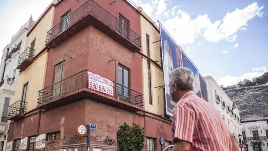 Urbanismo retira la protección a la «Casa Racionalista» para construir viviendas