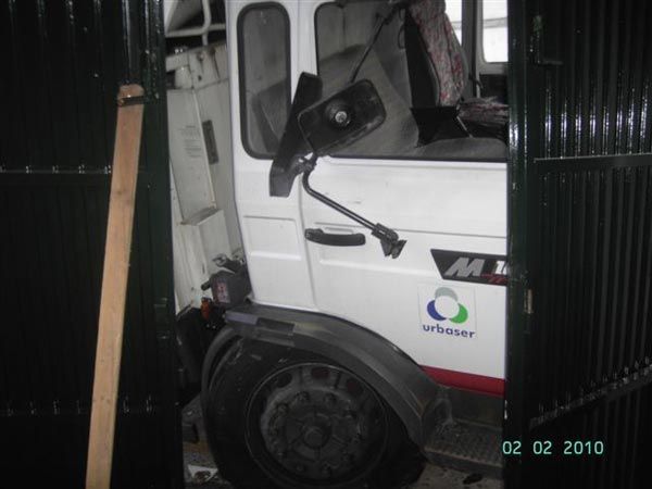 Accidente de un camión de recogida de basura de Plasencia