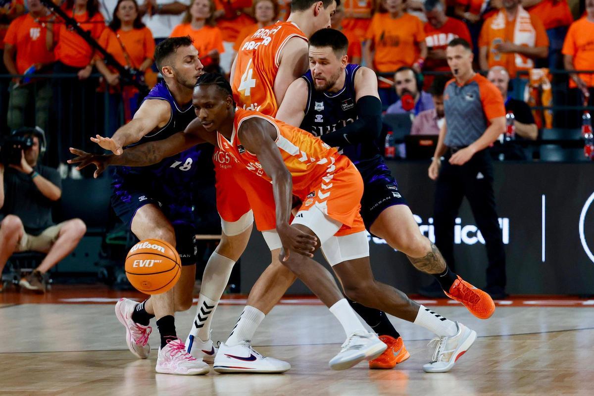 Brancu Badio, en el partido de playoff ante el Surneo Bilbao.