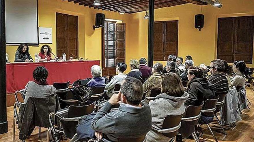 Uno de los actos celebrados ayer en las jornadas en Flassaders.