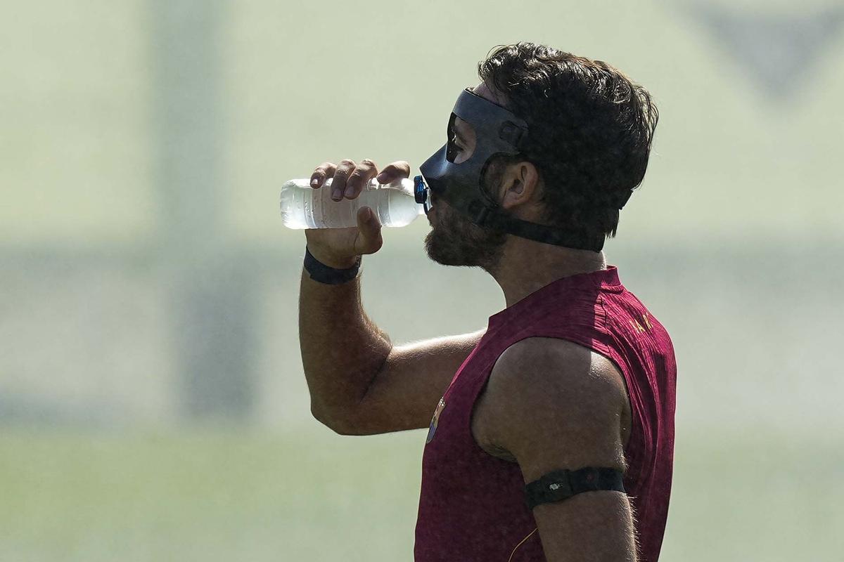 Eric Garcia jugará en Levante con una máscara protectora por la fractura en el tabique nasal
