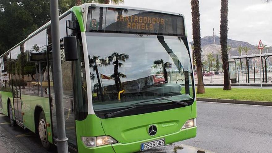 El PP cree que los autobuses gratuitos &quot;no son rentables&quot;
