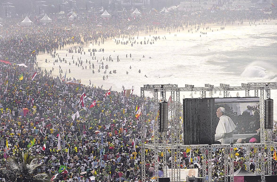 misa-papa-jmj-copacabana.jpg