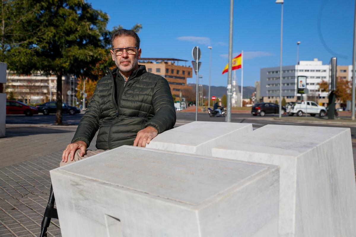 Testigo y víctima, Manuel Castaño fue retenido por los atracadores.