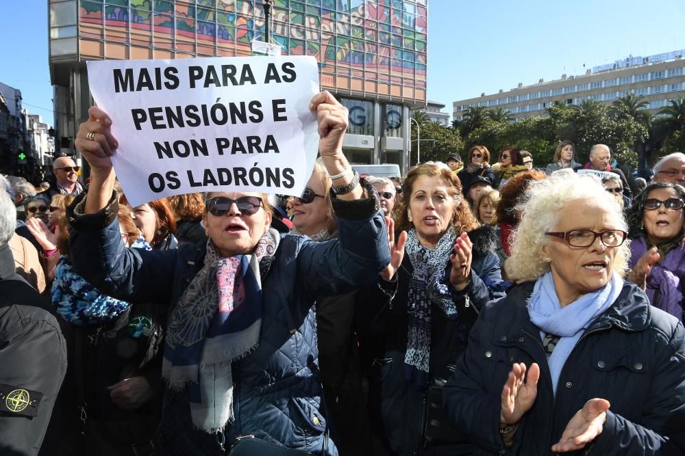 Jubilados de A Coruña exigen "pensiones dignas"