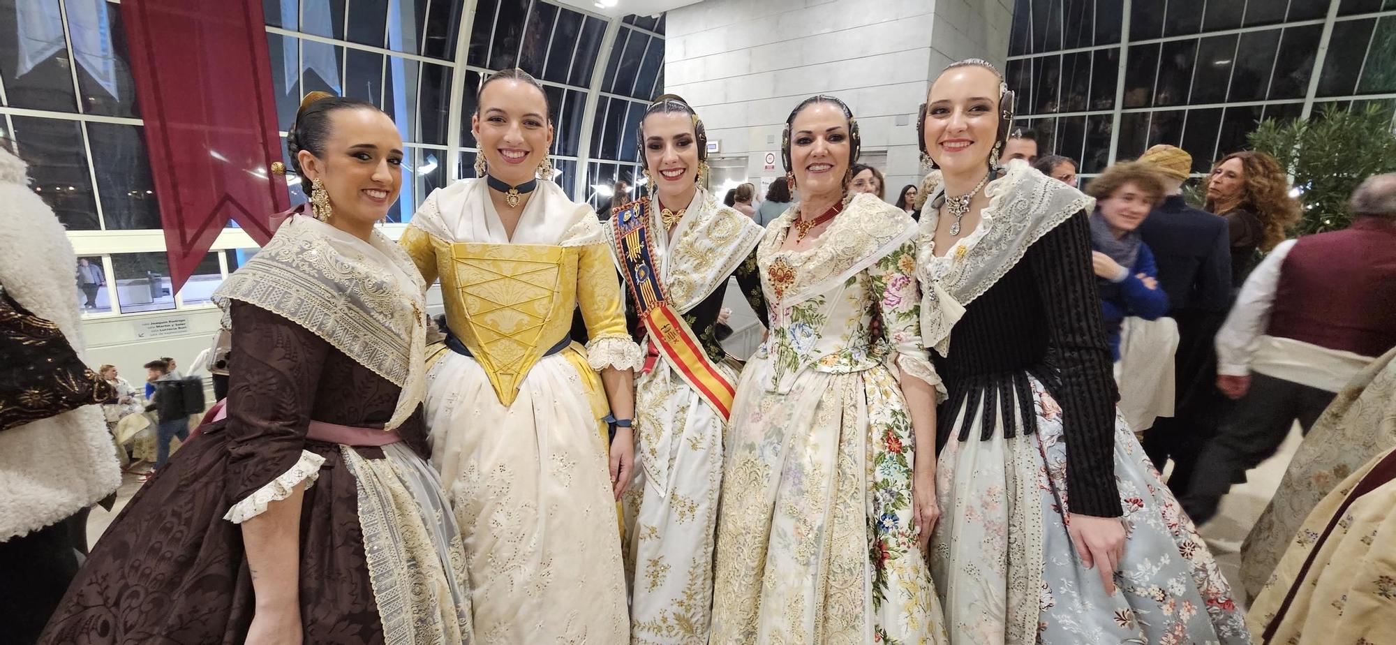 La alfombra roja de las comisiones de falla en la Exaltación