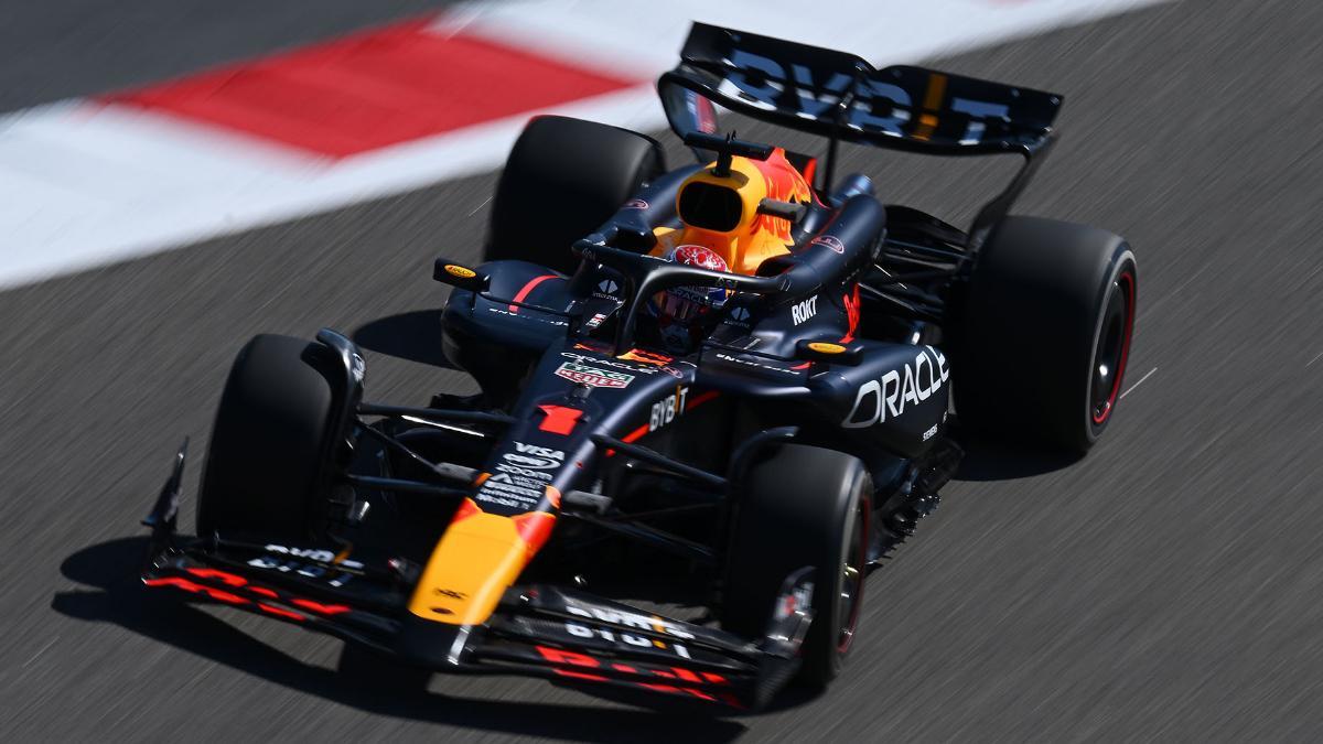 Max Verstappen, al volante del poderoso Red Bull RB20