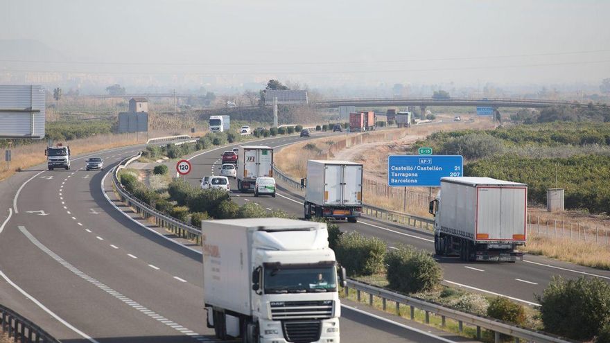 El Gobierno plantea un sistema de pago en autovías por viñetas y por kilómetros