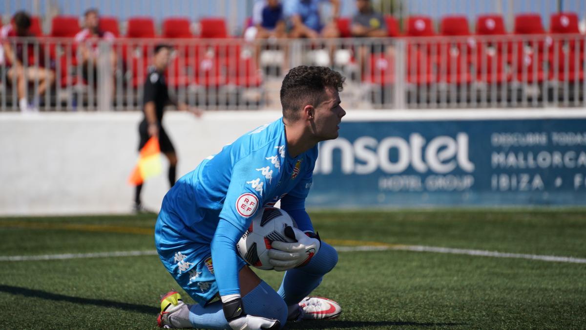 Oscar Pulido seguirà defensant la porteria del CE Manresa