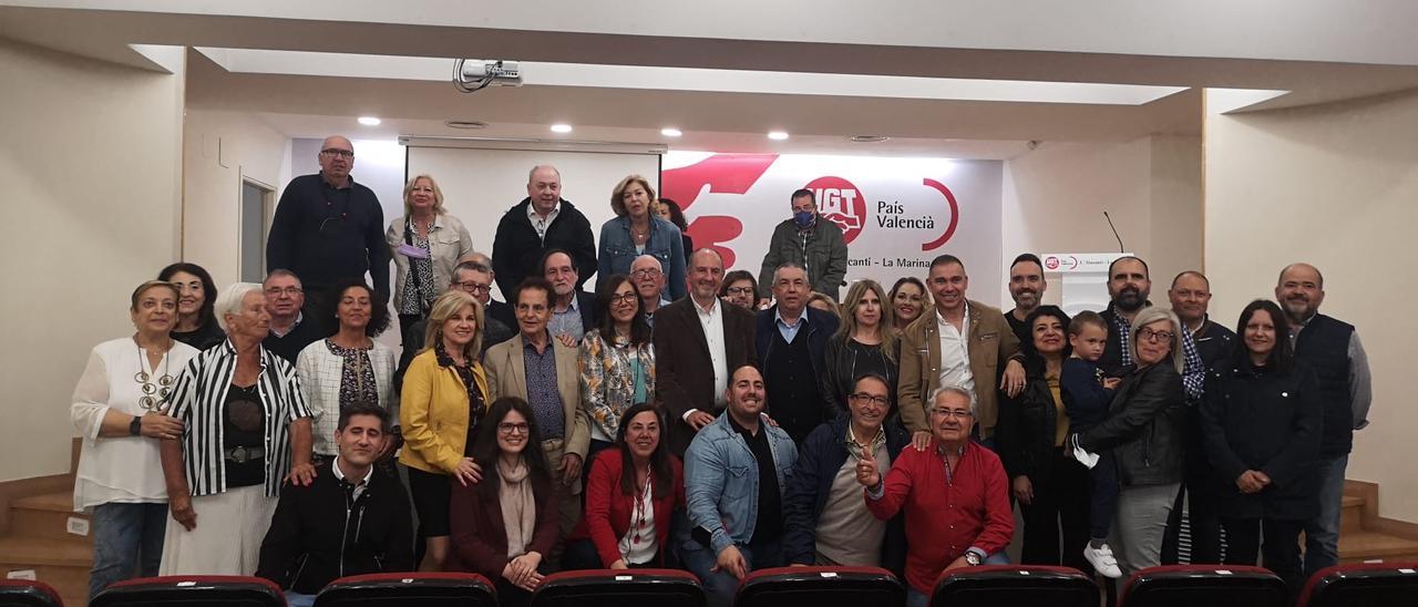 Miembros de la ejecutiva local del PSPV-PSOE de Alicante elegida este domingo.