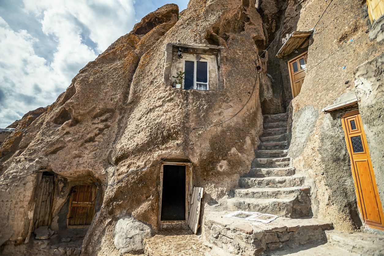 Casas excavadas en la roca en Derinkuyu, Turquía.