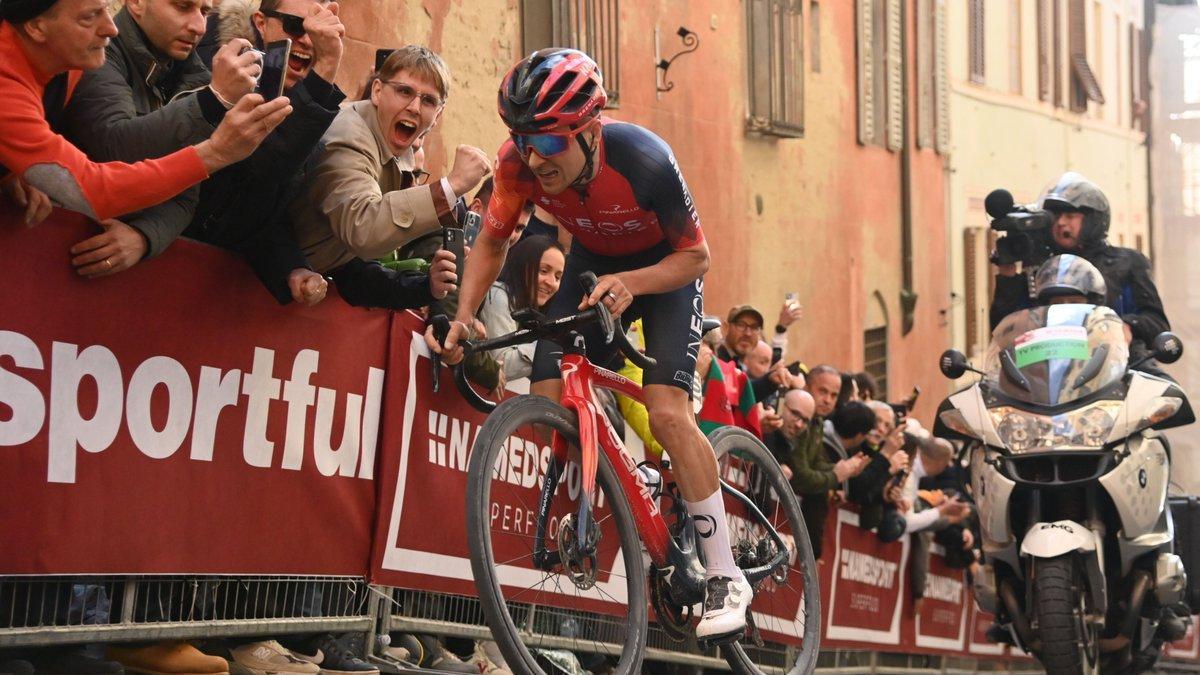 Tom Pidcock Strade Bianche