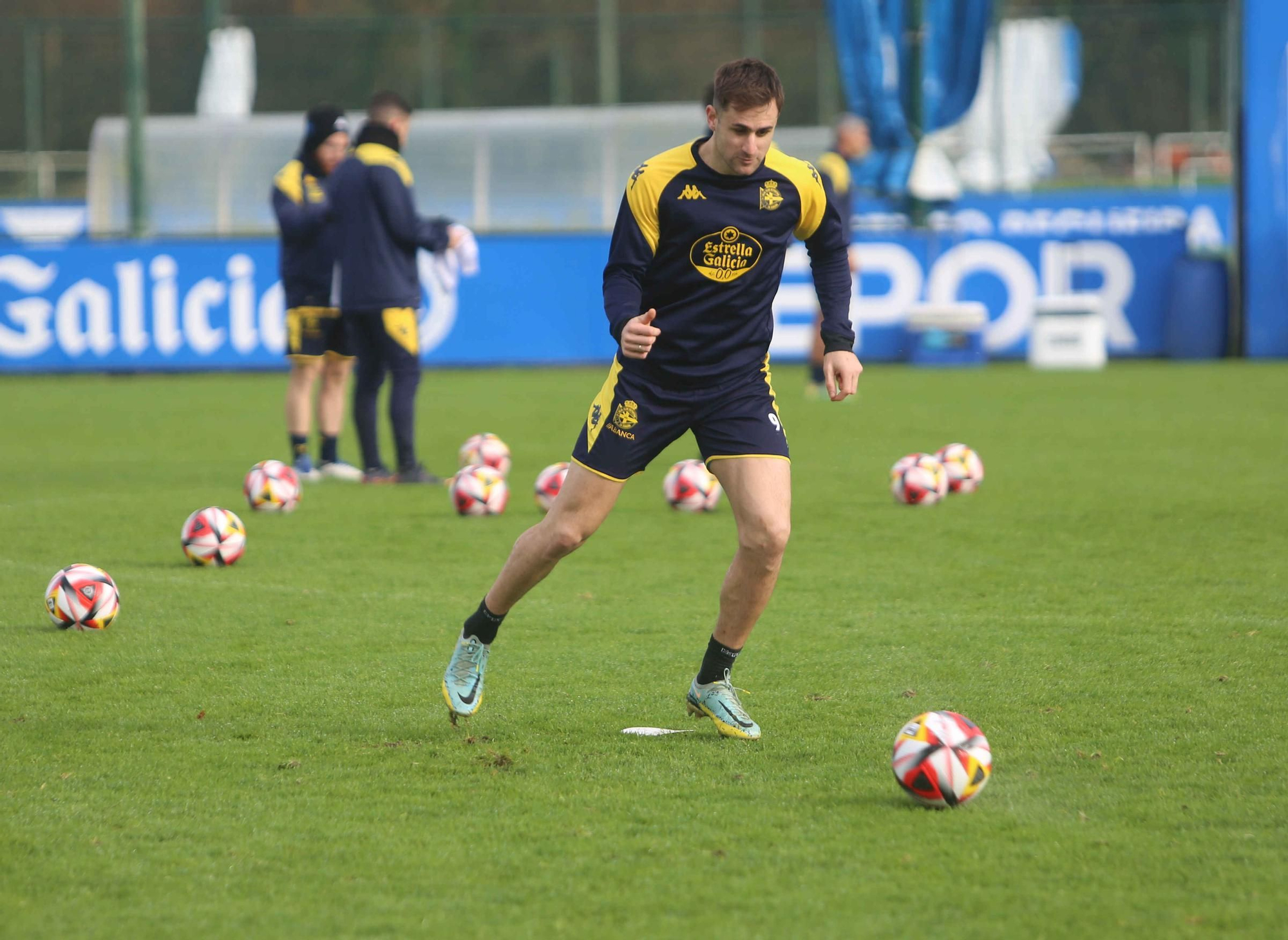 Entrenamiento del Deportivo en Abegondo