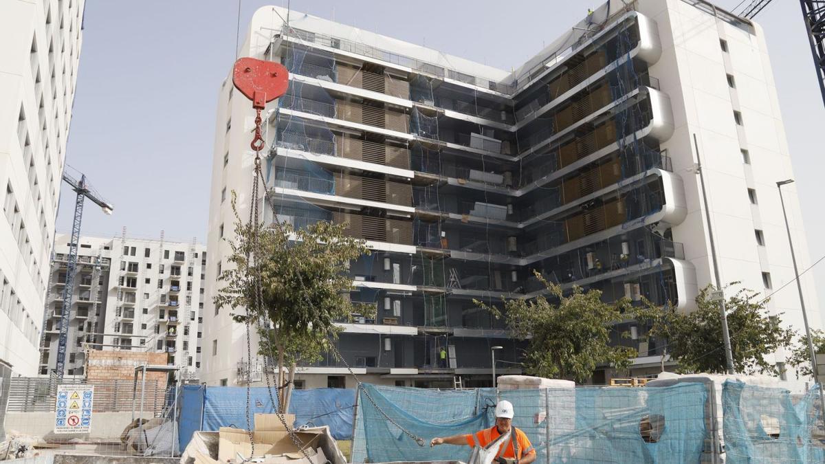 Viviendas en construcción en el nuevo barrio de Fuente de la Salud, en Córdoba.