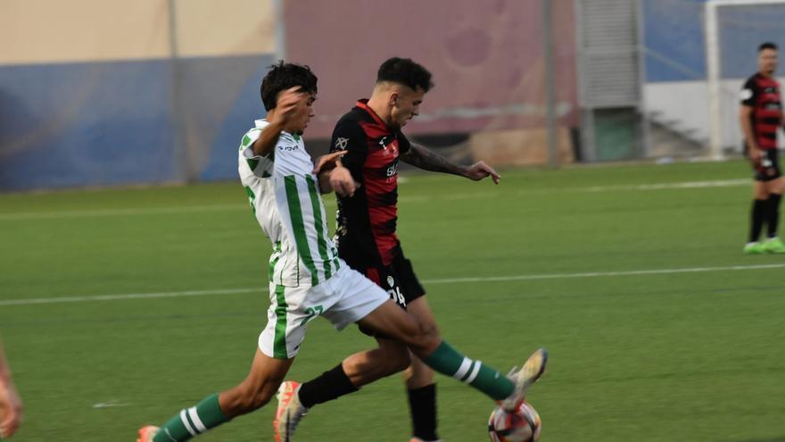 El Salerm Puente Genil - Córdoba CF B de Tercera RFEF, en imágenes