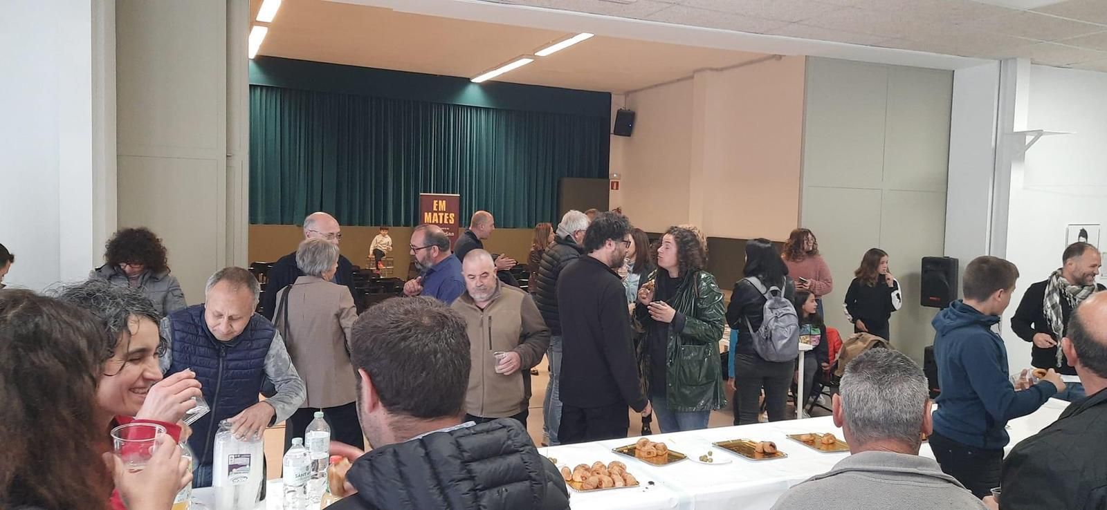 Cistella gaudeix d'un Sant Jordi pletòric amb la implicació de tot el poble