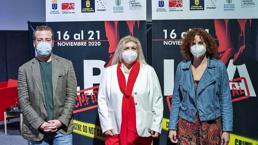 Juan Márquez, Mayte Martín y Sara Ramírez, ayer, en la presentación de LPA Confidencial.
