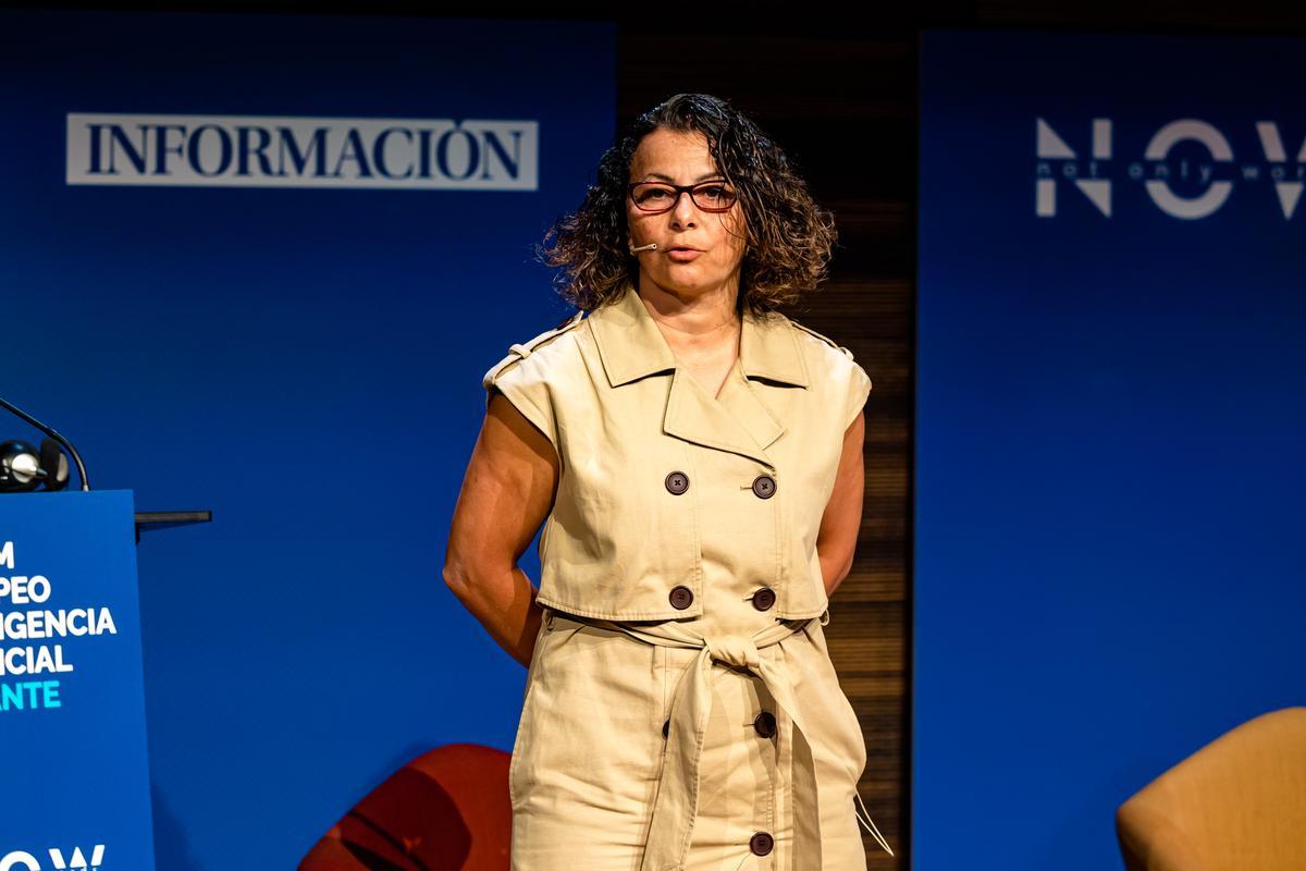 Lama Nachman, ingeniería de la compañía Intel y líder del proyecto, el I Fórum Europeo de Inteligencia Artificial.