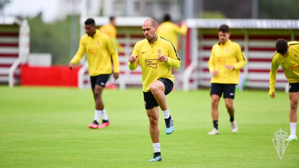 Entrenamiento del Sporting en Mareo.