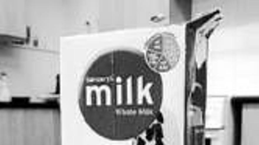 Los precios de la leche caen un 37% en España entre junio del 2008 y 2009
