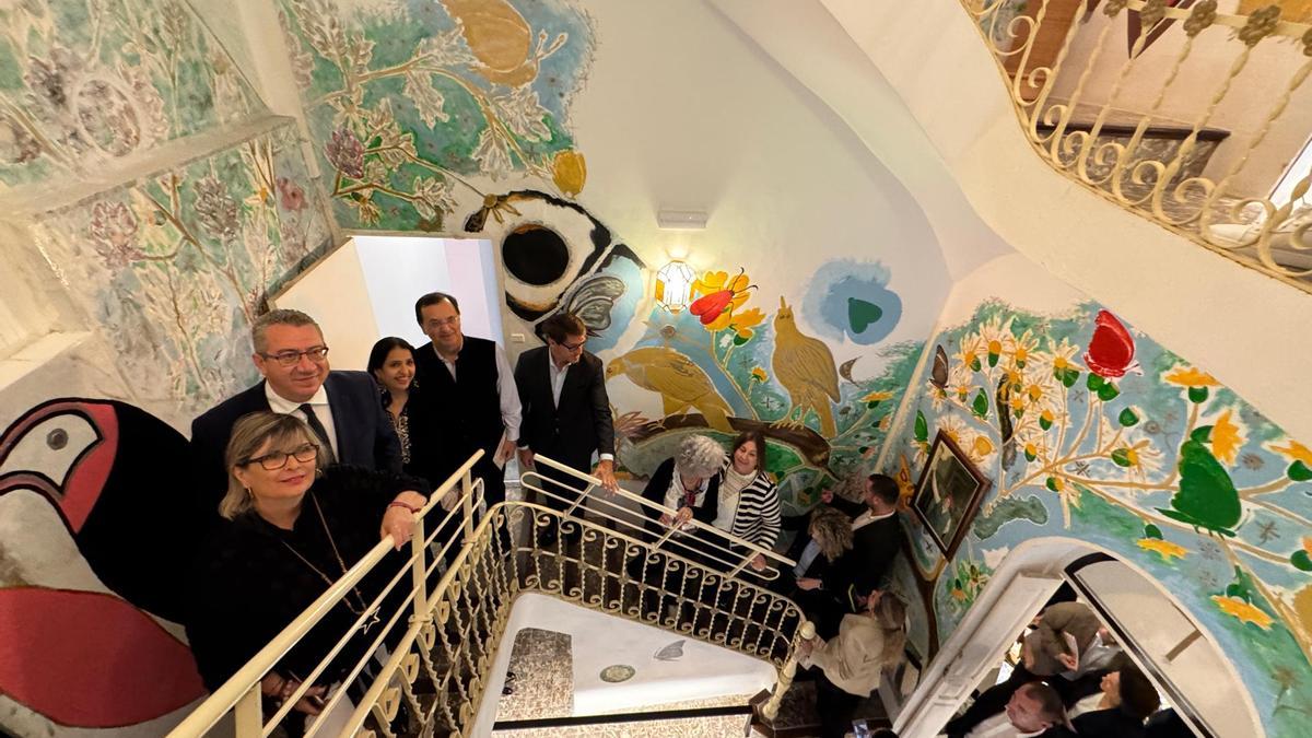 Representantes municipales y de la Diputación en la inauguración de la finca Villa Adelaida el pasado 10 de abril tras la reforma