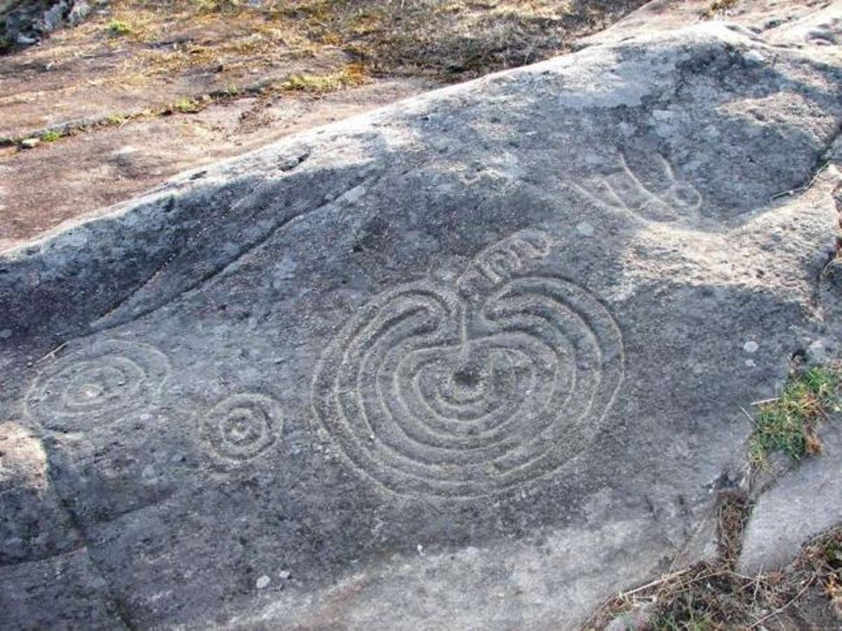 Petroglifo de Mogor, en Marín, más conocido como 'Pedra do Laberinto'. / franjo padín