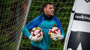 Marc Vidal, en un entrenamiento preparando el partido del Barça Atlètic ante la Cultural Leonesa