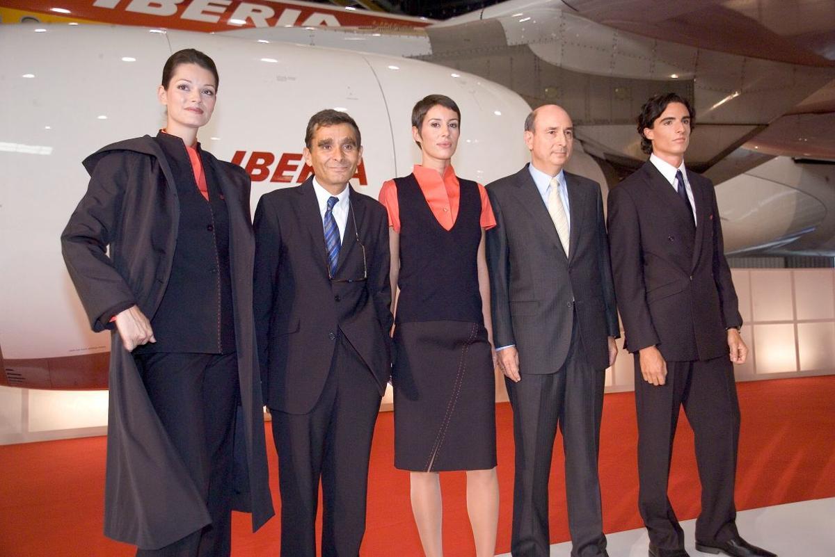 Uniforme de Iberia 2005 con Fernando Conte.