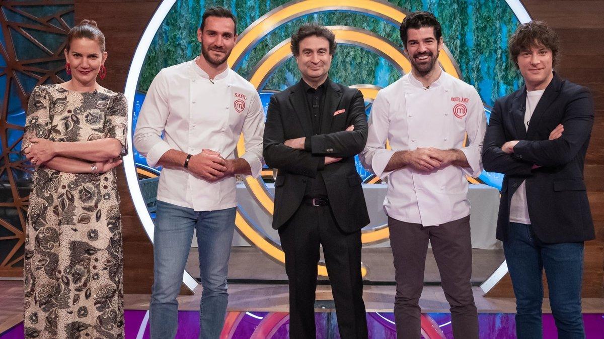 El jurado de 'Masterchef Celebrity' junto a Miguel Ángel Muñoz y Saúl Craviotto