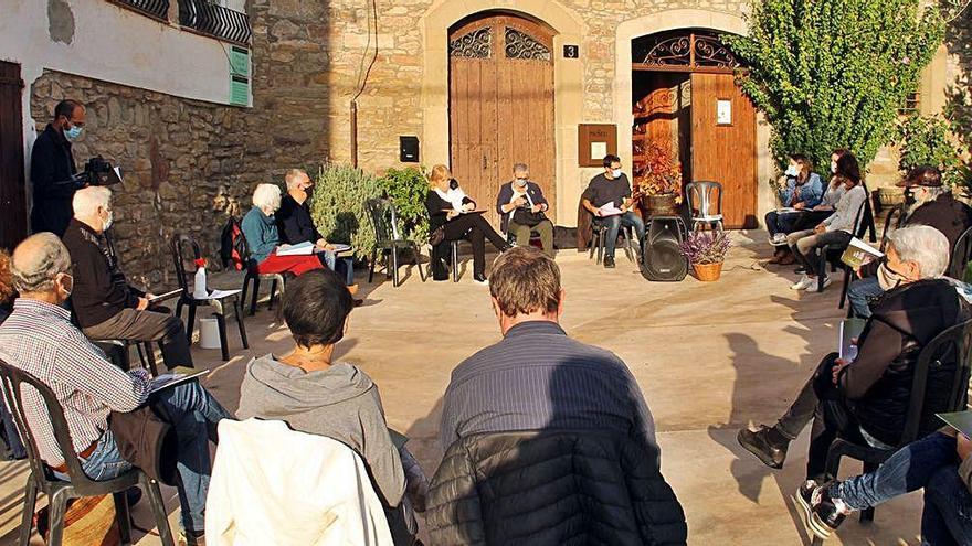 Sant Fruitós recorda la història de la Sèquia en una exposició