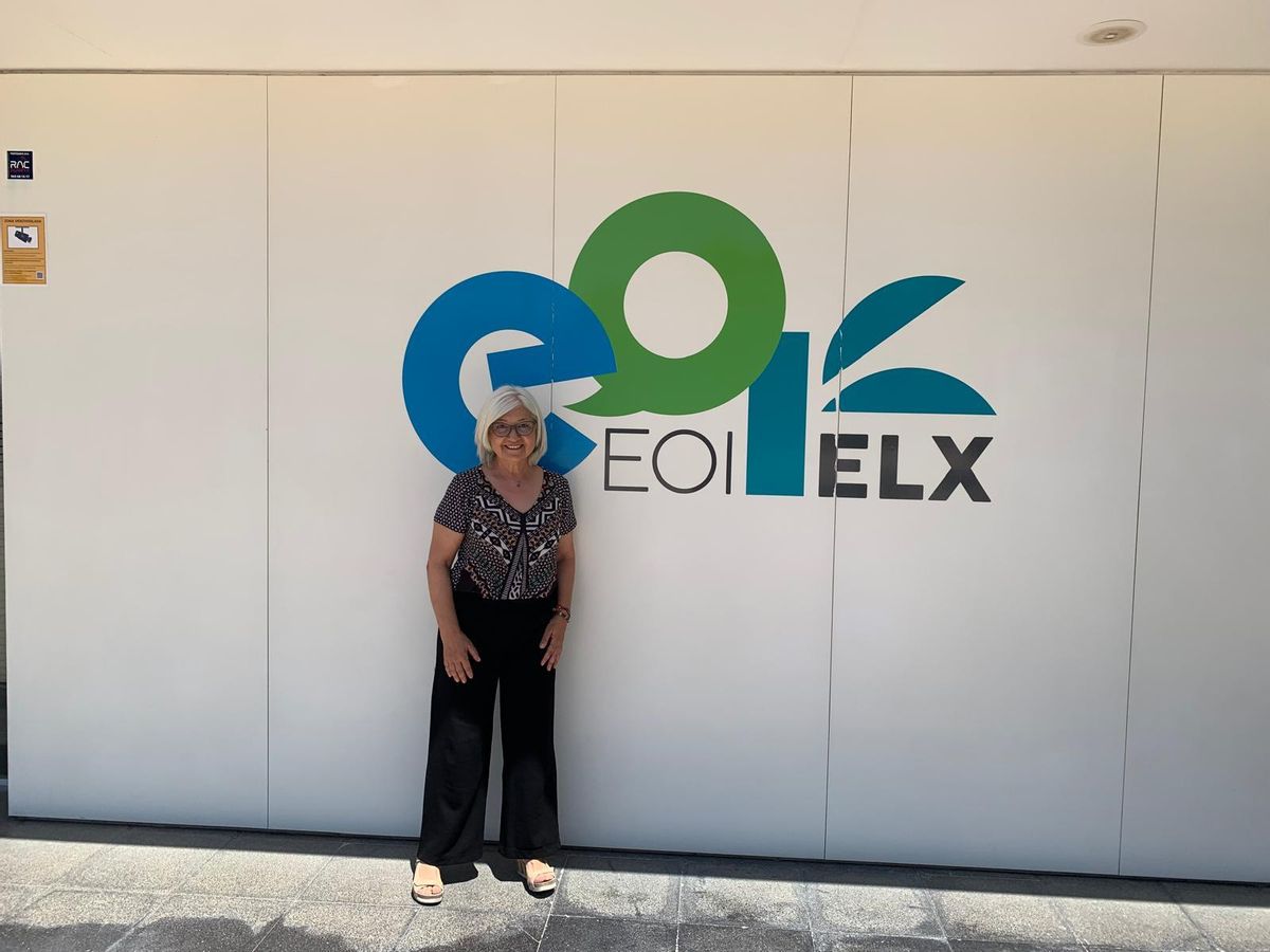 La directora de la EOI de Elche, Maita Cortés.