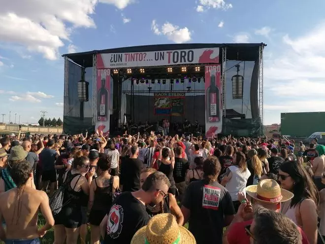 Vintoro agita el cóctel de música y tinto