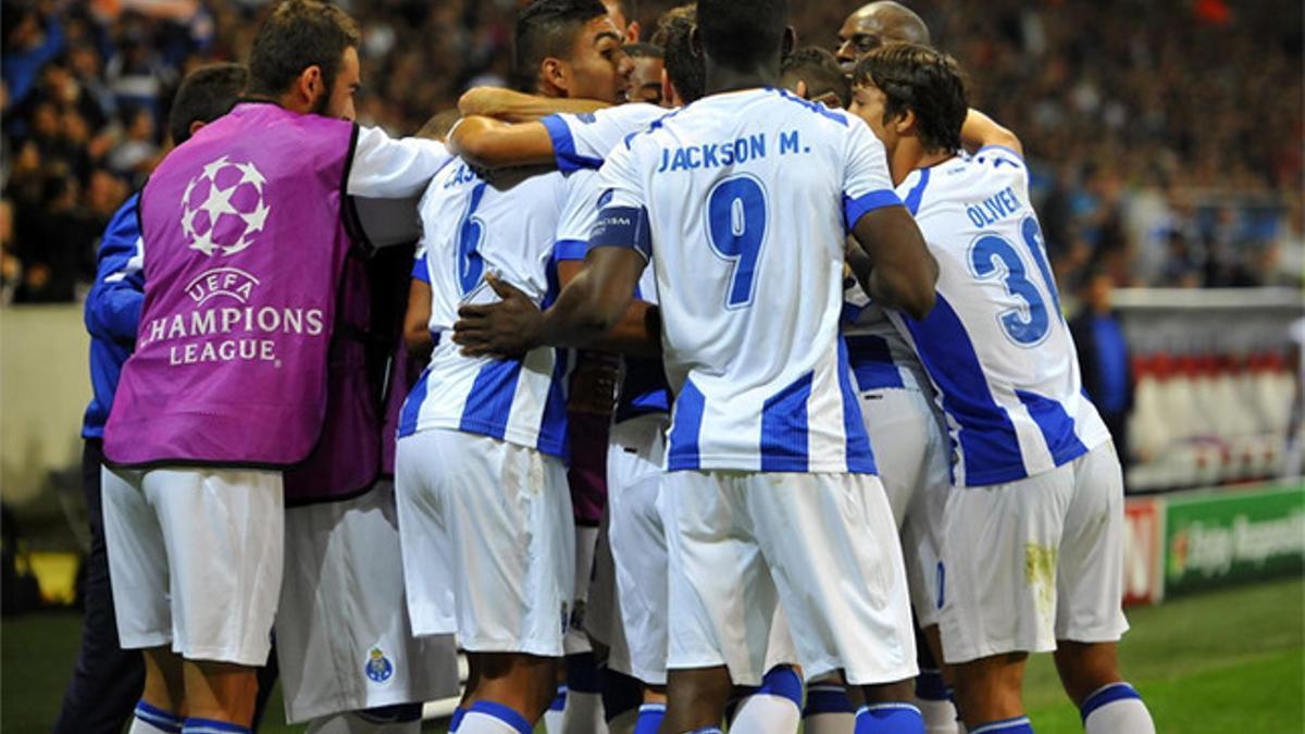 El Oporto celebrando el gol de la victoria en su visita a Lille