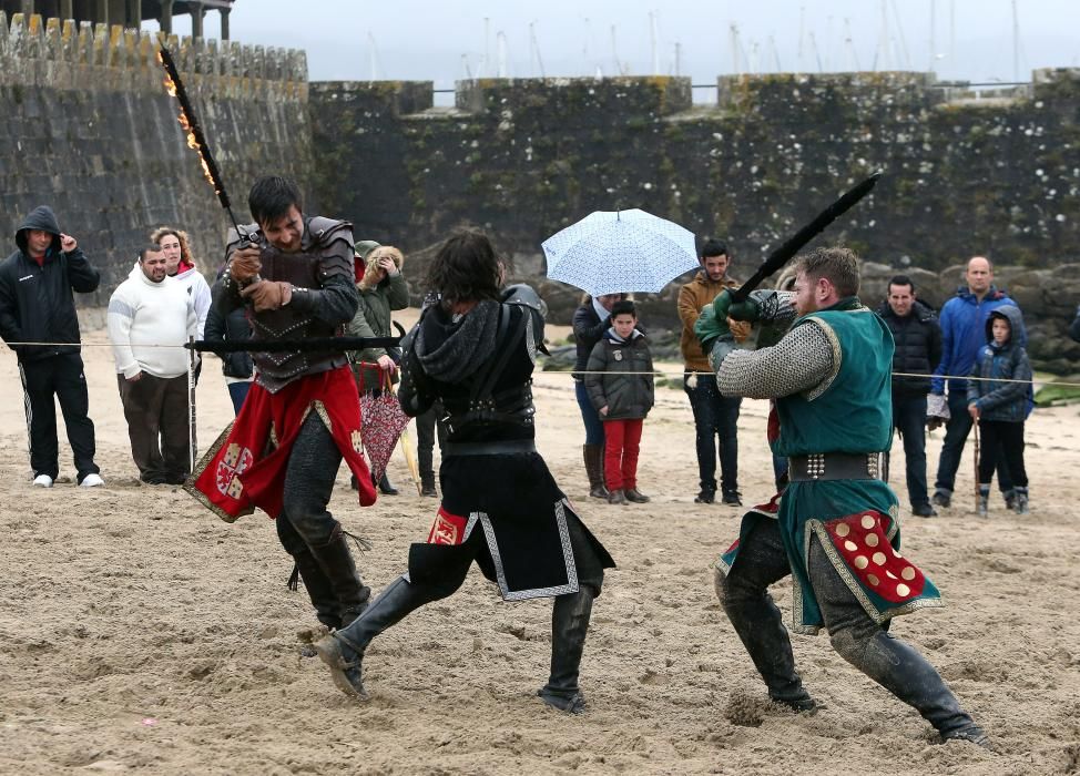 La celebración de la epopeya de 1493 congrega a una multitud en Baiona