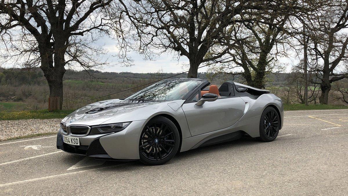 BMW i8 Roadster.