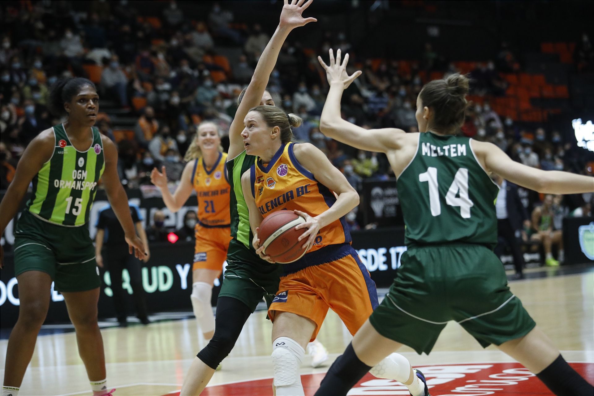 El Valencia Basket elimina al Ormanspor: Las mejores fotos