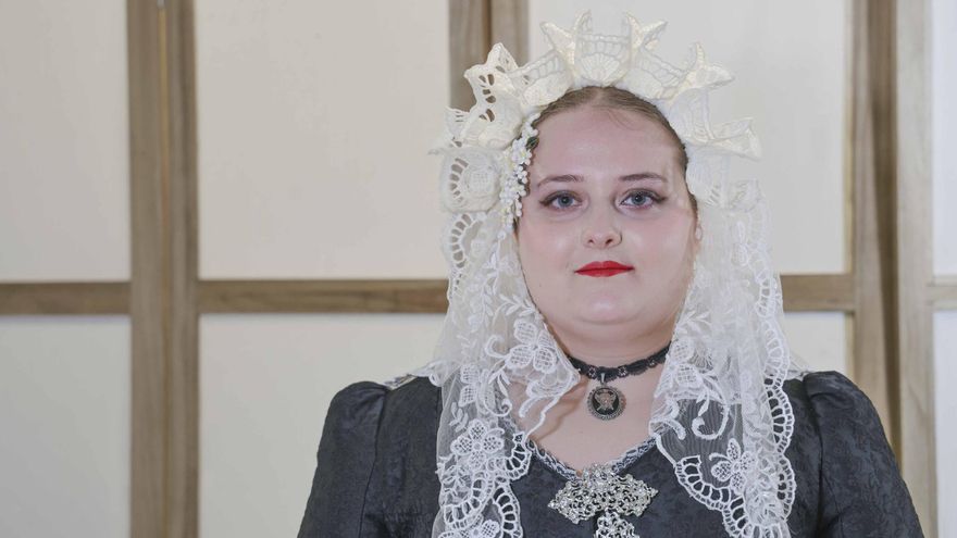 Claudia Gomis Olivares, candidata de la Hoguera Campoamor Norte-Plaza de América