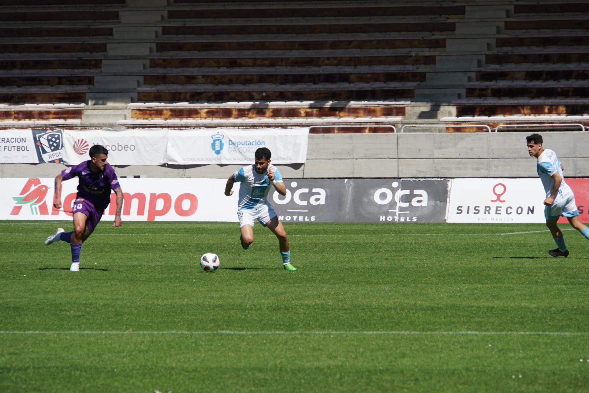 SD Compostela 3 - Palencia 0: las imágenes del partido