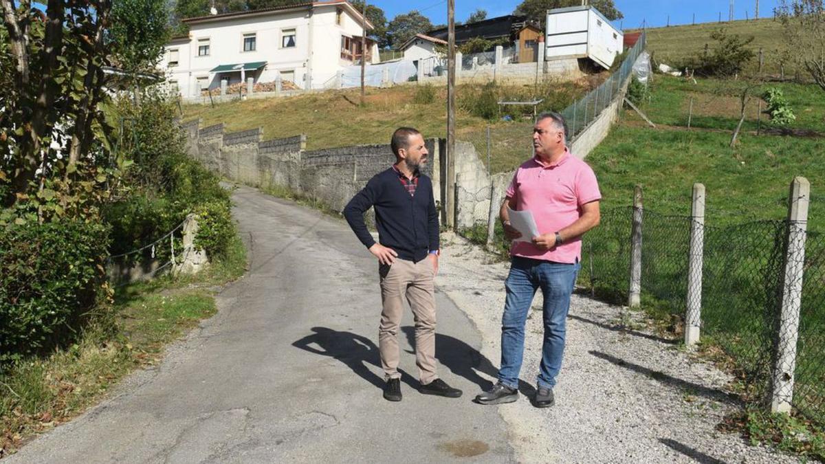 Mejoras en el vial de Landia a Leceñes, en Valdesoto | A. S.